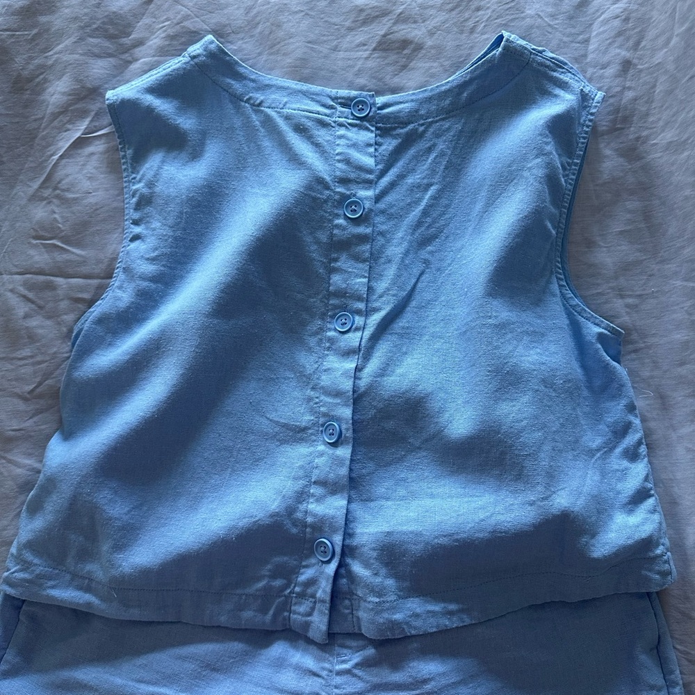 Adorable matching set! - Picture 2 of 3